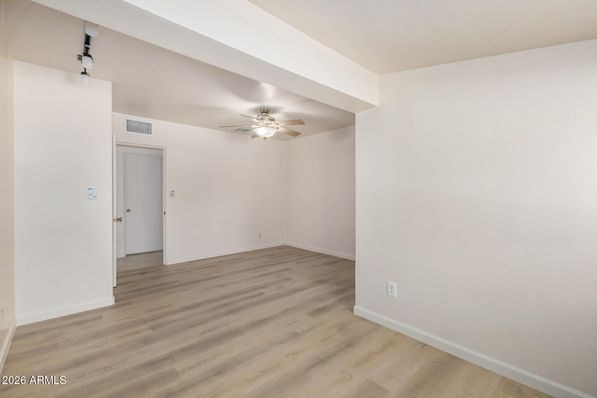 6740 North 15th Street Phoenix, AZ 85014 - Photo 9 of 49 35 - 15th