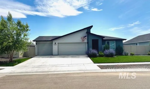 $454,990 | 17271 North Wingtip Way, Nampa, ID 83687