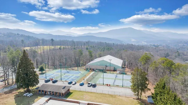 $619,000 | 5139 Remington Road, Roanoke, VA 24018