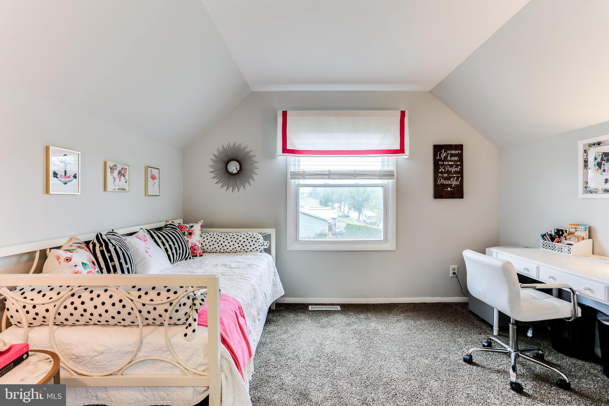 7894 Chalice Road Severn, MD 21144 - Photo 19 of 30 Upper Level Bedroom 3