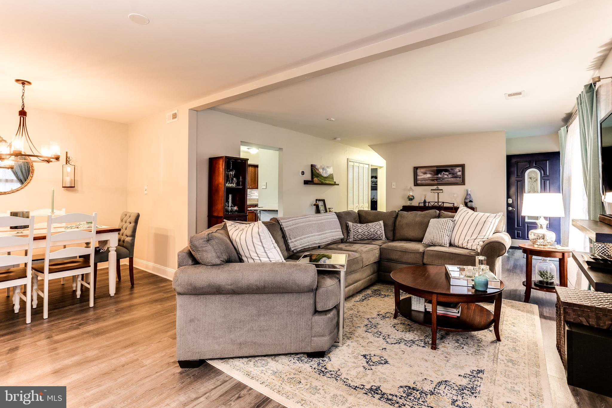 7894 Chalice Road Severn, MD 21144 - Photo 6 of 30 Living Room