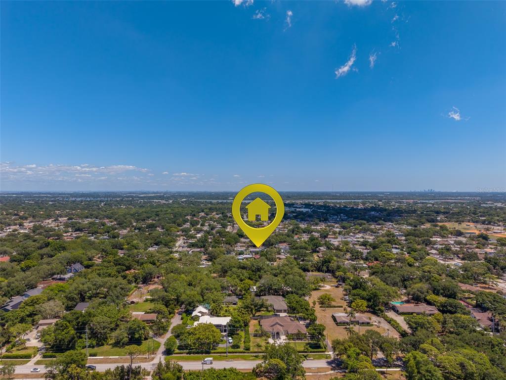 9628 122nd Way Seminole, FL 33772 - Photo 51 of 53 a view of a water with a city view