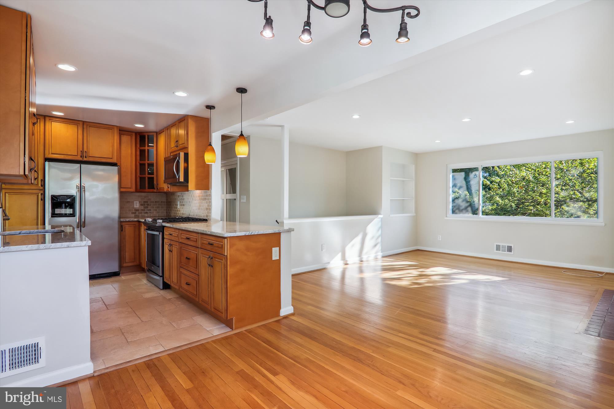 10708 Lombardy Road Silver Spring, MD 20901 - Photo 11 of 95 It's a bright and happy home!