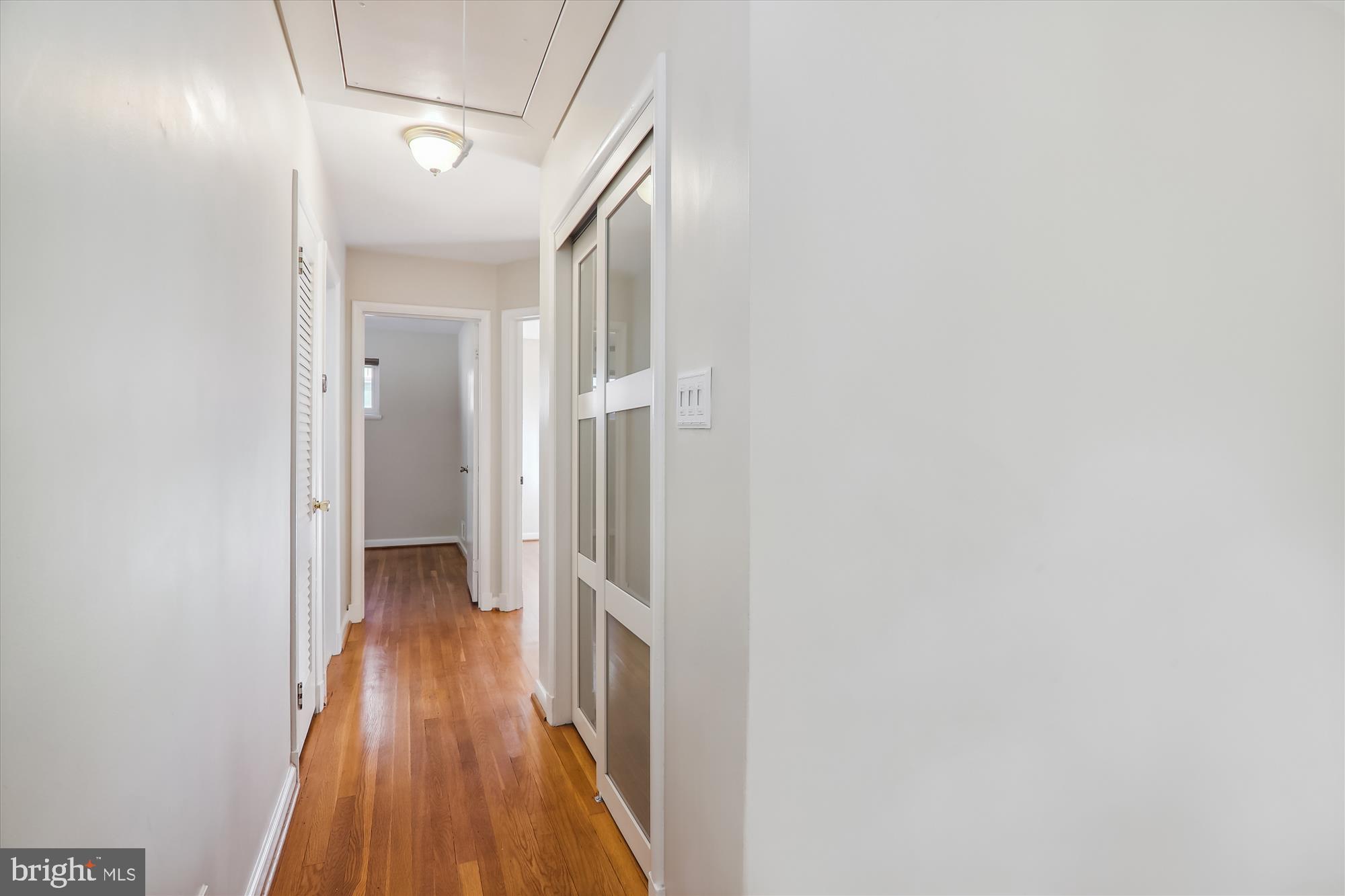 10708 Lombardy Road Silver Spring, MD 20901 - Photo 33 of 95 Hall on main level