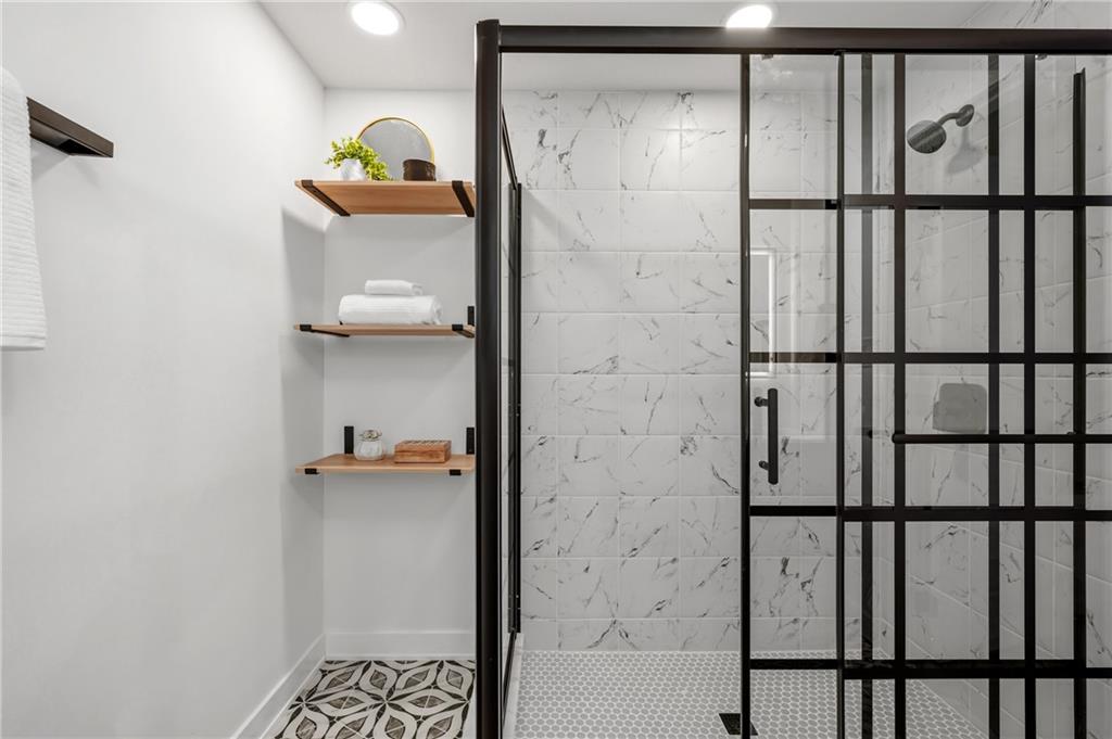 107 Marlboro Road Pittsburgh, PA 15238 - Photo 30 of 45 a bathroom with a shower