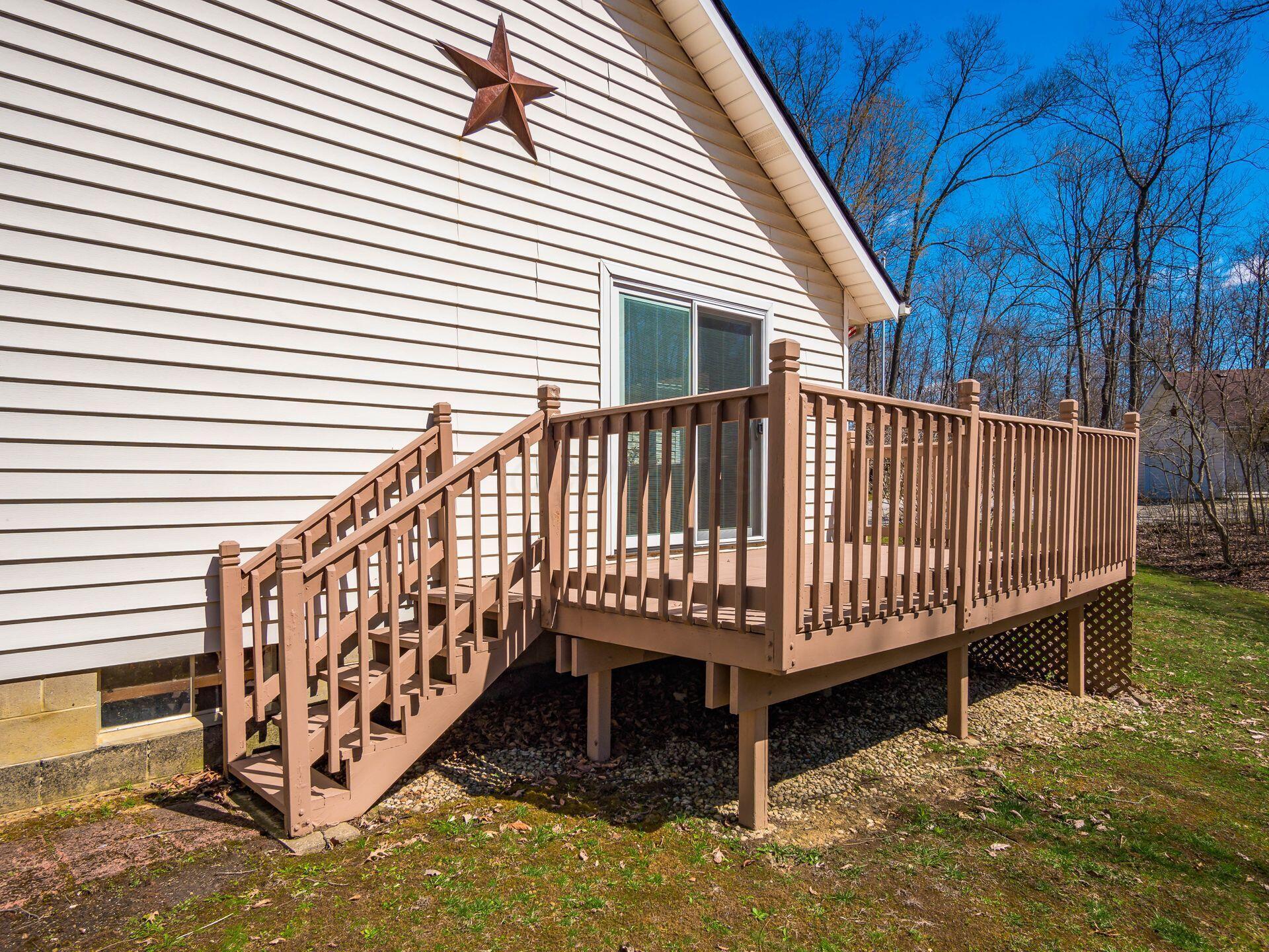 12741 Goodman Road Ashville, OH 43103 - Photo 37 of 61 Side Deck