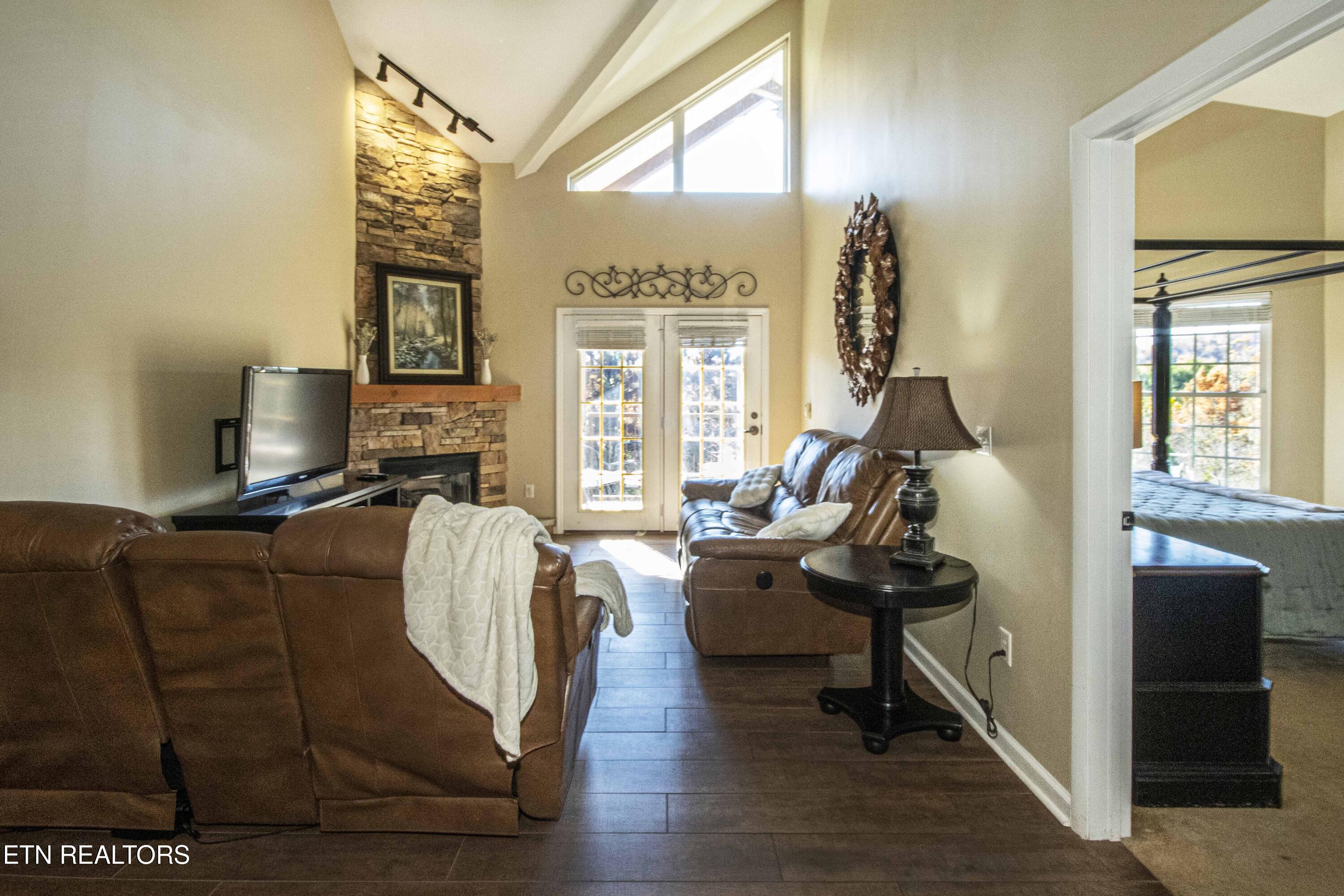 527 River Pl Way, Unit 445 Sevierville, TN 37862 - Photo 15 of 48 V19A5952