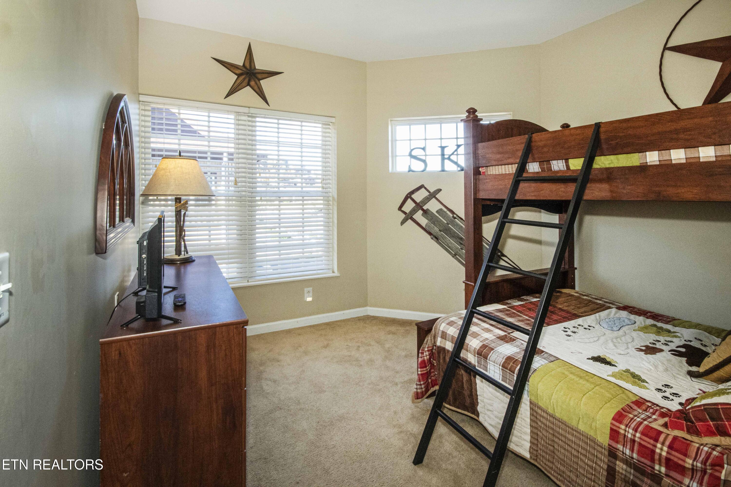 527 River Pl Way, Unit 445 Sevierville, TN 37862 - Photo 27 of 48 V19A6001