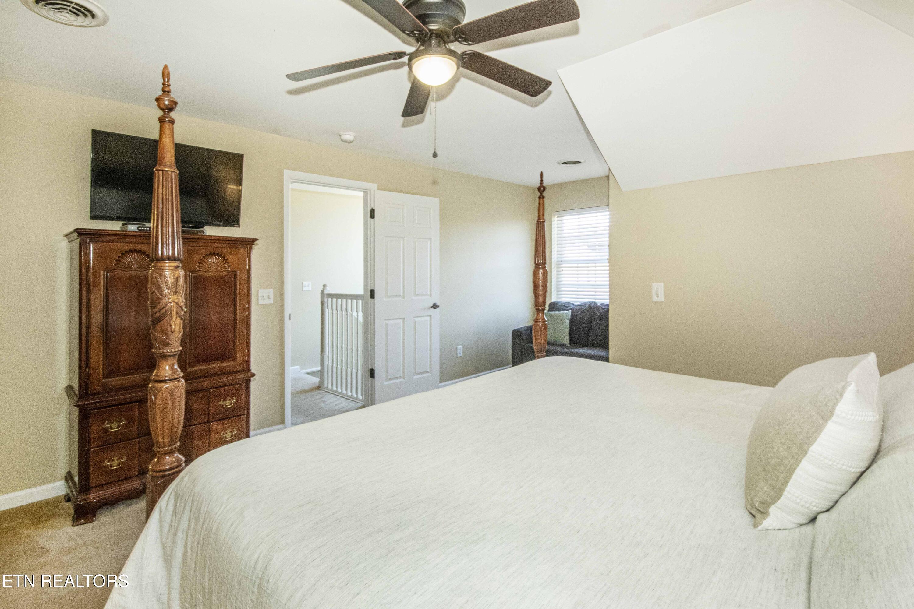 527 River Pl Way, Unit 445 Sevierville, TN 37862 - Photo 38 of 48 V19A6020