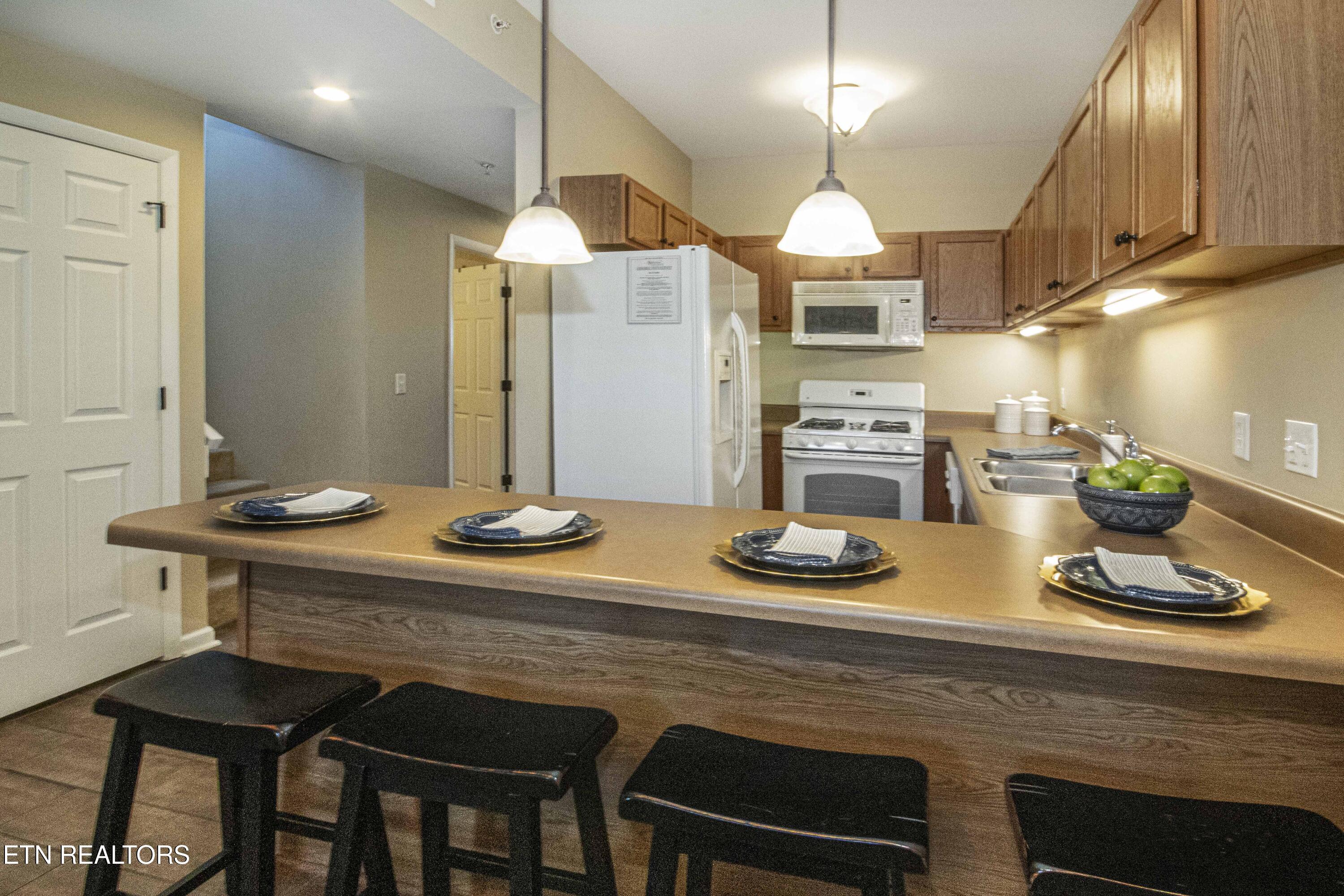 527 River Pl Way, Unit 445 Sevierville, TN 37862 - Photo 8 of 48 V19A5970