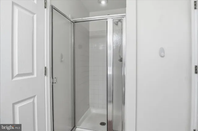 $320,000 | 1067 Gardenview Loop, Unit 302, Woodbridge, VA 22191