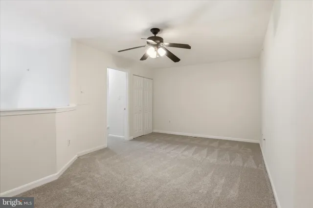 $320,000 | 1067 Gardenview Loop, Unit 302, Woodbridge, VA 22191