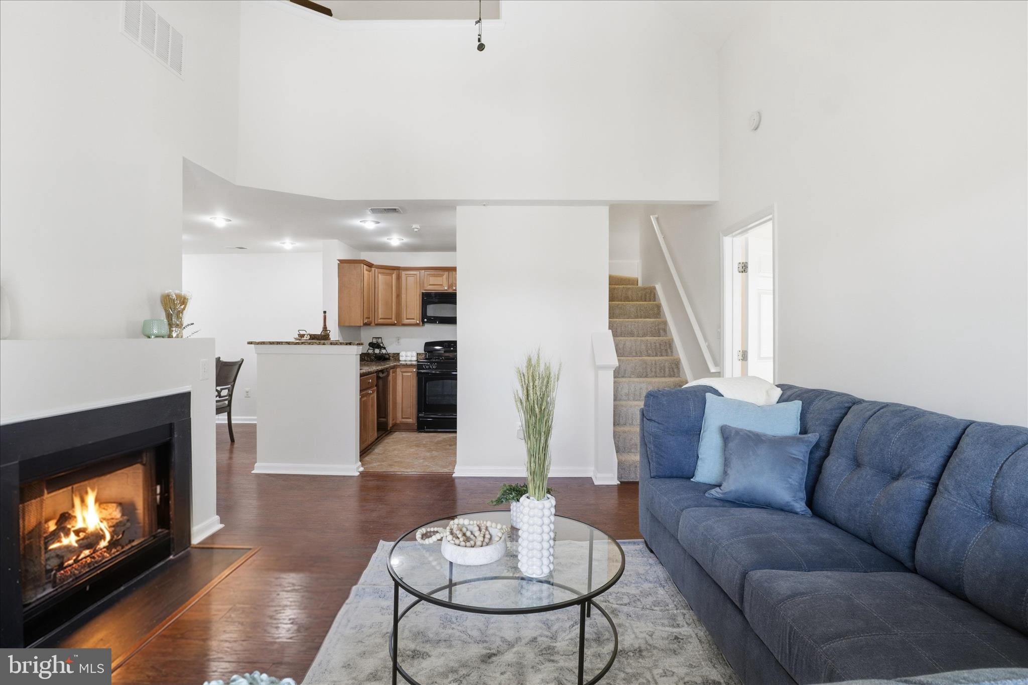 1067 Gardenview Loop, Unit 302 Woodbridge, VA 22191 - Photo 2 of 36