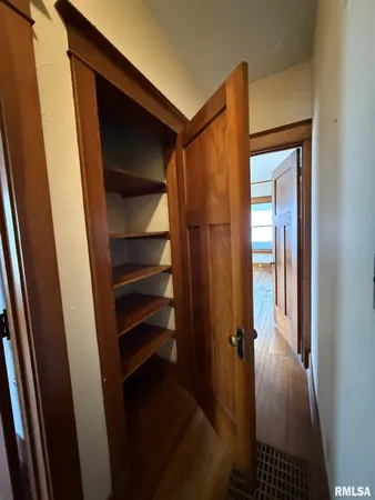 $149,900 | 180 East Penn Avenue, Roseville, IL 61473