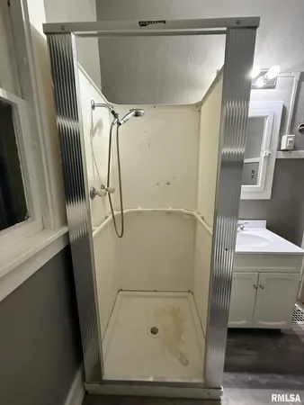 $149,900 | 180 East Penn Avenue, Roseville, IL 61473