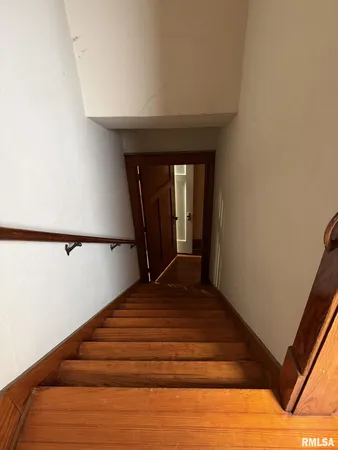 $144,900 | 180 East Penn Avenue, Roseville, IL 61473