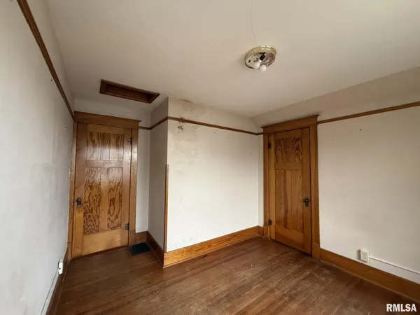 $149,900 | 180 East Penn Avenue, Roseville, IL 61473