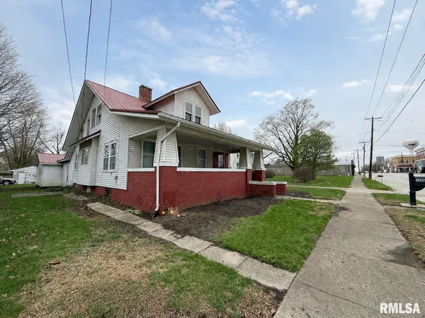 $149,900 | 180 East Penn Avenue, Roseville, IL 61473