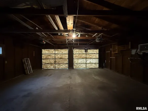 $149,900 | 180 East Penn Avenue, Roseville, IL 61473