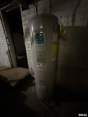 $149,900 | 180 East Penn Avenue, Roseville, IL 61473