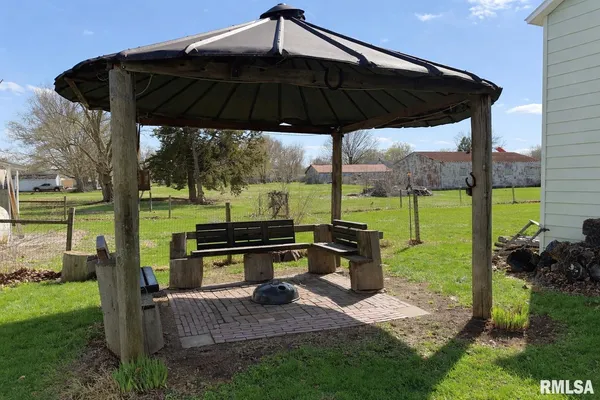 $144,900 | 180 East Penn Avenue, Roseville, IL 61473