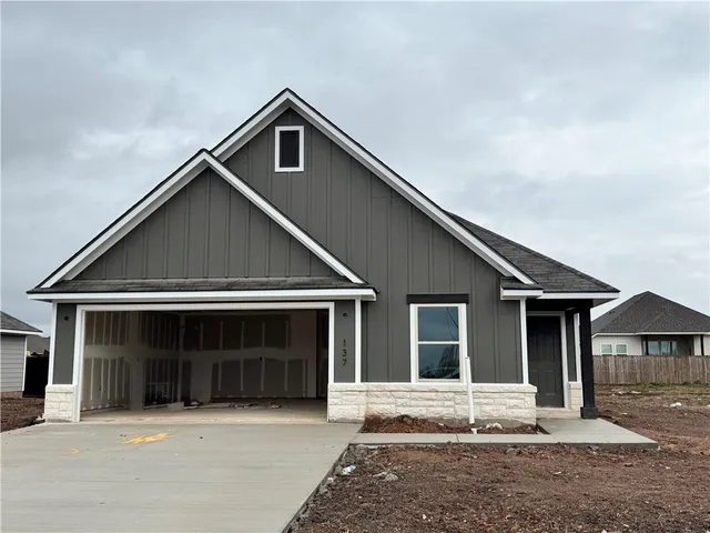 $299,000 | 137 Cotton Cove, Snook, TX 77879