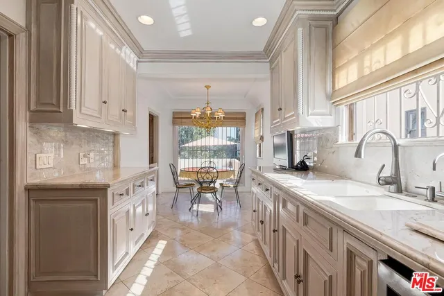 $7,995 | 1511 Pandora Avenue, Los Angeles, CA 90024