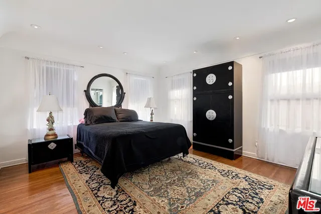 $7,995 | 1511 Pandora Avenue, Los Angeles, CA 90024