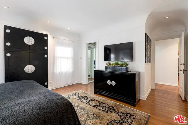 $7,995 | 1511 Pandora Avenue, Los Angeles, CA 90024