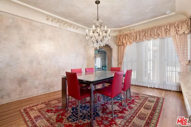 $7,995 | 1511 Pandora Avenue, Los Angeles, CA 90024