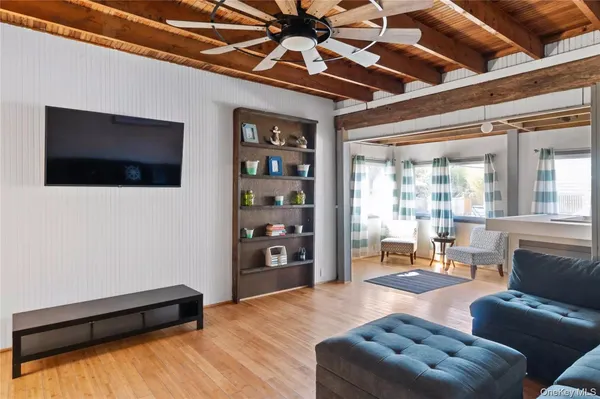 $1,799,000 | 597 Bayberry Walk, Ocean Beach, NY 11770