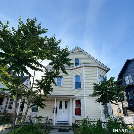 $2,000 | 271 Vine Street, Unit 3, Bridgeport, CT 06604