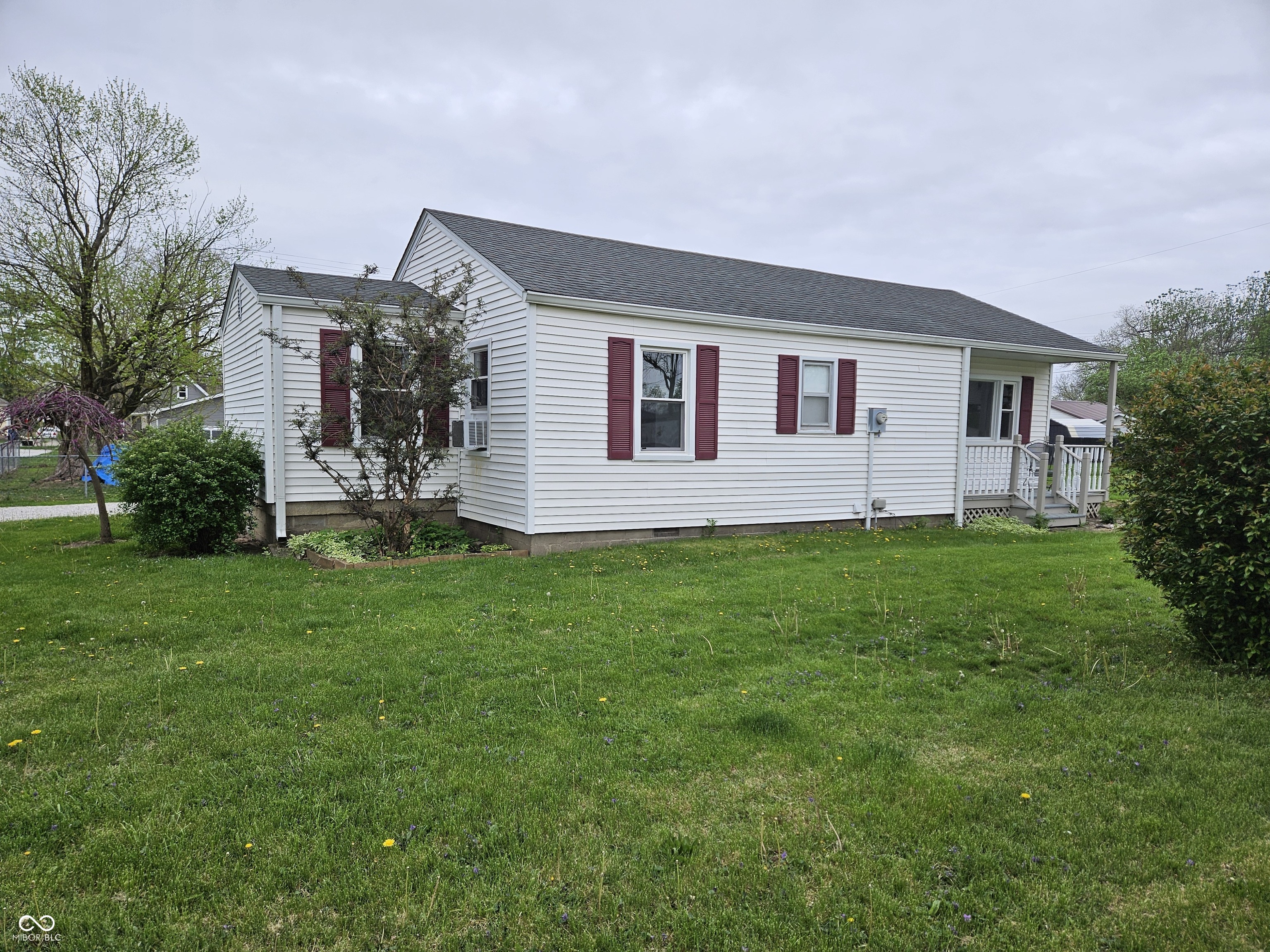 100 South Blake Street Sheridan, IN 46069 - Photo 2 of 18