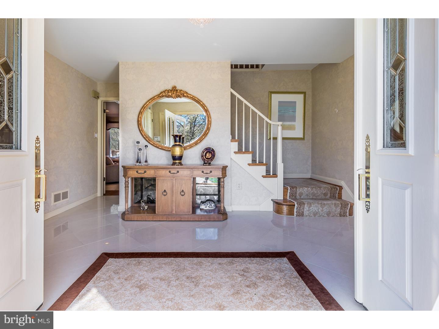 584 Sentinel Road Moorestown, NJ 08057 - Photo 2 of 18 Gallery Image 2