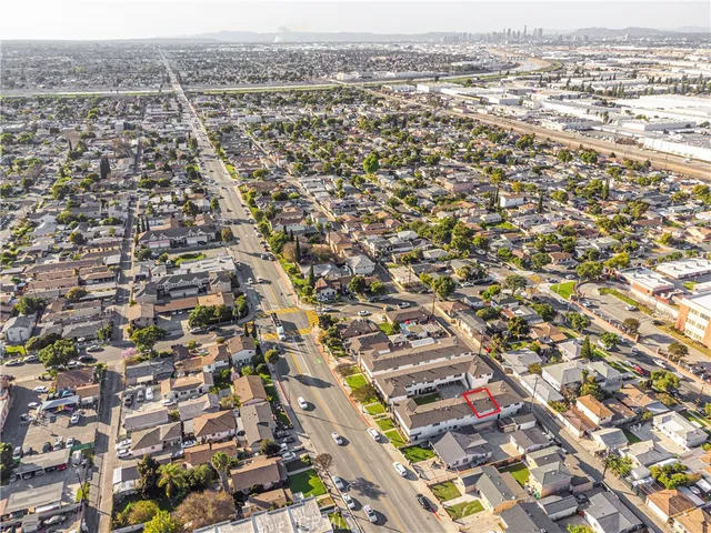 $438,888 | 6021 East Gage Avenue, Unit 4, Bell Gardens, CA 90201