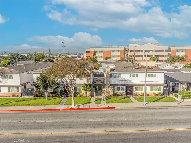 $438,888 | 6021 East Gage Avenue, Unit 4, Bell Gardens, CA 90201