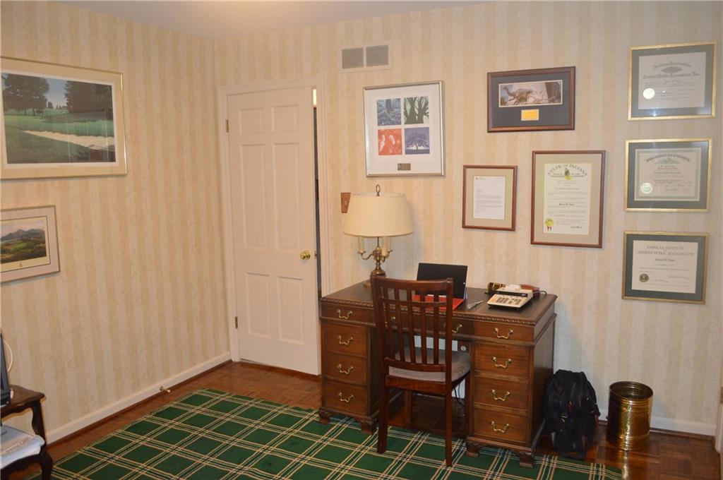 4407 Dickson Road Indianapolis, IN 46226 - Photo 14 of 24 Gallery Image 14