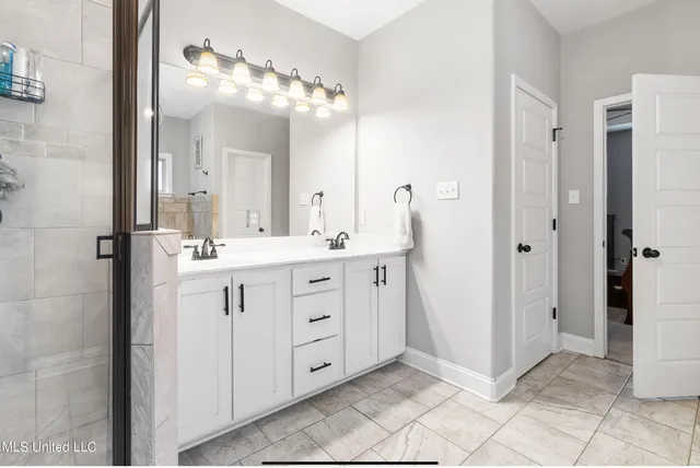 $485,000 | 5199 Dixie Creek Drive, Hernando, MS 38632