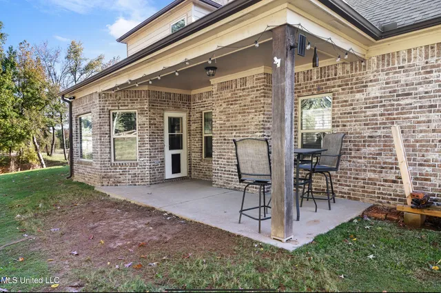 $485,000 | 5199 Dixie Creek Drive, Hernando, MS 38632
