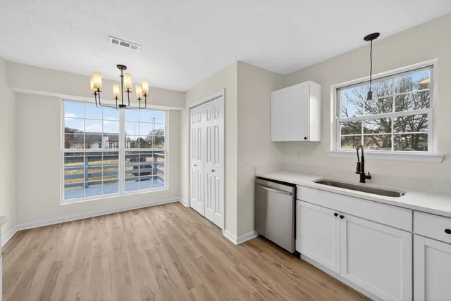 $425,000 | 3000 High Rigger Drive, Nashville, TN 37217