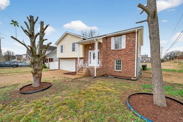 $425,000 | 3000 High Rigger Drive, Nashville, TN 37217
