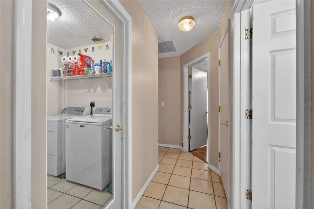 $383,250 | 924 Micanopy Drive, Lakeland, FL 33813