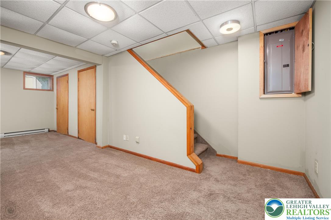 2735 Fairview Street Bethlehem, PA 18020 - Photo 26 of 43 a view of an empty room