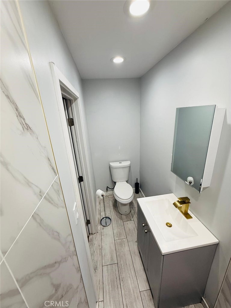 5055 North Raton Circle Long Beach, CA 90807 - Photo 40 of 42 Garage bath