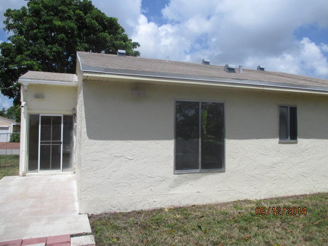 23426 Shetland Run Boca Raton, FL 33433 - Photo 12 of 13 image (12)