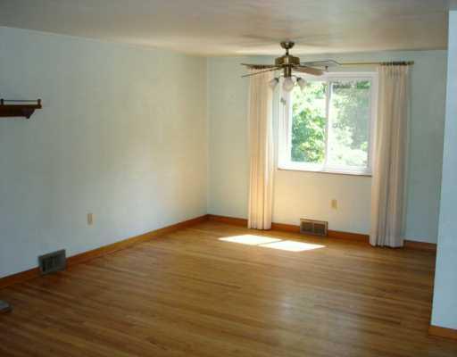 280 Limerick Road Wexford, PA 15090 - Photo 4 of 8 Dining Room.