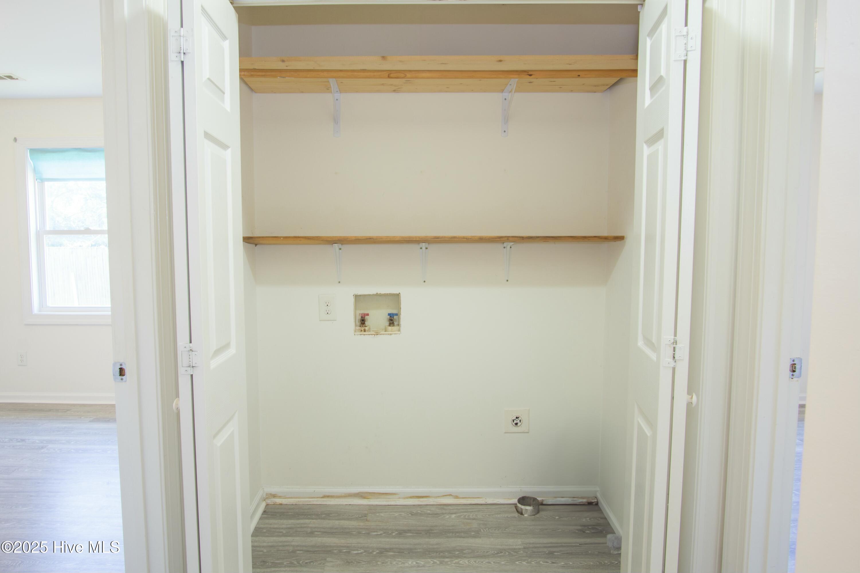 3408 Oaks Road New Bern, NC 28560 - Photo 10 of 27 Laundry Closet in Hallway