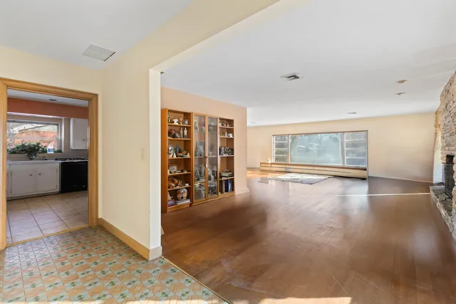 $599,000 | 2136 Linden Lane, Palatine, IL 60067