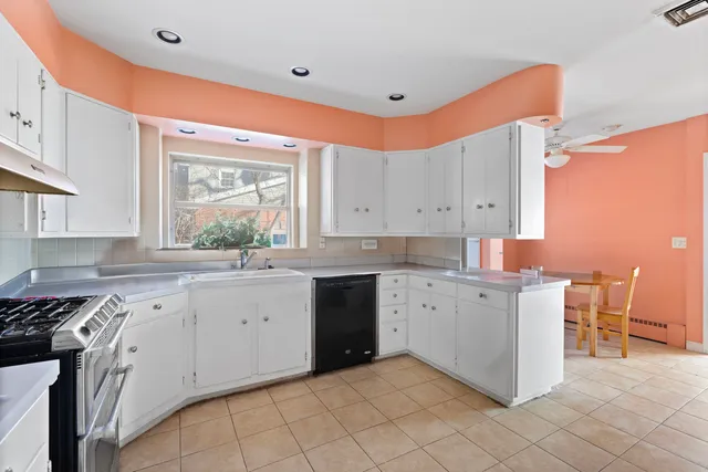 $599,000 | 2136 Linden Lane, Palatine, IL 60067