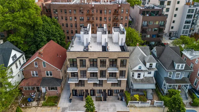 $2,750,000 | 312 Fenimore Street | Prospect Lefferts Gardens